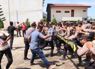 Kapolres Toba Pantau Langsung Pelaksanaan Simulasi Penanggulangan Kericuhan Dan Anti Huru Hara Di PN Balige