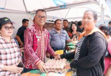 Menyambut Hari Besar Keagamaan Pemkab Toba Bekerjasama Dengan Bank Sumut Gelar Pasar Murah Di Pasar Laguboti