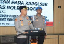 Kapolres Bogor Pimpin Upacara Sertijab Kapolsek Jajaran Polres Bogor Dan Kasat Binmas, Berikut Pemberian Pangkat Penghargaan Bagi Personil Menjelang Purna Bhakti