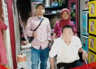Koordinator FWBB Apresiasi Dinsos Kabupaten Bogor Berikan Bantuan Kursi Roda