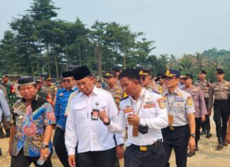 Perintah Pj Gubernur Jabar, Asmawa Tosepu Langsung Buka Kantung Parkir Truk Angkutan Tambang