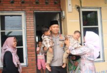Kapolres Bogor Berkunjung Kerumah Kediaman Bayi Yang Tertukar