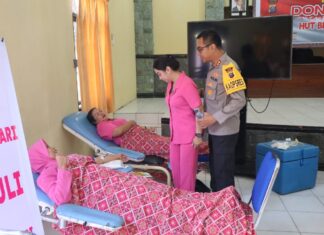 Jelang HUT Bhayangkara Ke 78, Polres Toba Gelar Bhakti Sosial Donor Darah