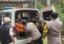 Polsek Cisarua Lakukan Olah TKP Terkait Penemuan Mayat WNI Disebuah Villa