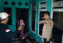 Polsek Leuwiliang Cek Lokasi TKP Kebakaran yang Diduga Konsleting Listrik