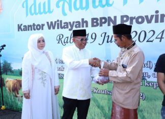 Sebagian Rezeki Kita Ada Hak Orang Lain yang Harus Salurkan Dan Diwujudkan dengan Pembagian Daging Qurban