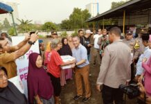 Polres Metro Tangerang Kota Sebar 2.500 Paket Sembako Serentak di 17 Lokasi