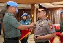 Kapolres Tangerang Selatan Terima Brevet Kehormatan “Setia Waspada” Paspampres