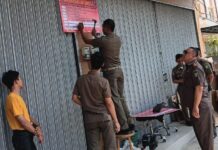 Miris, Belum Miliki Izin Bangunan Toko Dilahan Tanah Bengko Akhirnya Disegel Satpol PP Kota Tangerang
