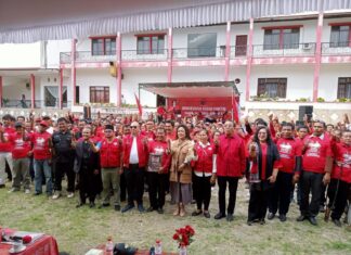 Ketua Umum Tim Pemenangan Satika – Sarlandy Taput Lantik Tim Pemenangan ‘Hu Ha Holongi Do Ho’ Kecamatan Muara