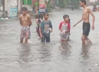 Unggahan Video Saat Banjir, Masyarakat Binong Menyuarakan Pemerintah Cuek Tidak Ada Solusi
