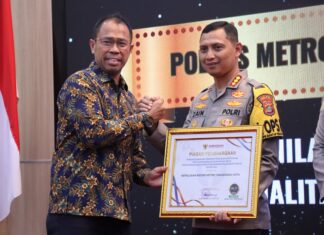 Polres Metro Tangerang Kota Terima Penghargaan Terbaik Kepatuhan Penyelenggara Pelayanan Publik se-Provinsi Banten dari Ombudsman RI