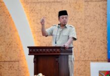 Jelang Perayaan Natal Menteri Nusron Serahkan Sertipikat untuk Gereja yang Berdiri sejak 1968