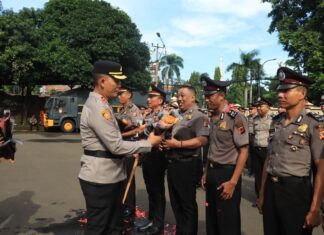 Kapolres Bogor Pimpin Langsung Upacara Korp Raport Kenaikan Pangkat Dan Pangkat Penghargaan Pengabdian Setingkat Lebih Tinggi Personil Polres Bogor Dan Polsek Jajaran Polres Bogor