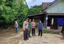 POLSEK SUKARAJA MENANGANI LAPORAN PENEMUAN GRANAT DI DESA CIKEAS