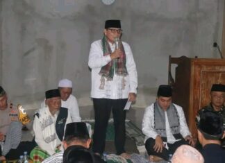 ๐๐๐ง๐ ๐ช๐๐ฉ ๐๐ ๐๐ช๐ฌ๐๐ ๐๐จ๐ก๐๐ข๐๐ฎ๐๐, ๐๐. ๐ฝ๐ช๐ฅ๐๐ฉ๐ ๐ฝ๐ค๐๐ค๐ง ๐๐๐ ๐ช๐ ๐๐ฃ ๐๐๐ค๐ก๐๐ฉ ๐๐ช๐๐ช๐ฃ๐ ๐๐๐ก๐๐ก๐๐ฃ๐ ๐ฝ๐๐ง๐จ๐๐ข๐ ๐๐ค๐ ๐ค๐ ๐ผ๐๐๐ข๐ ๐๐๐ฃ ๐๐๐ง๐๐ ๐๐๐ง๐ช๐ฃ๐