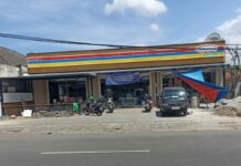 Bangunan Waralaba Jalan Beringin Raya, Luput Pengawas Penegak Perda. Diduga Pemiliknya Belum Miliki PBG
