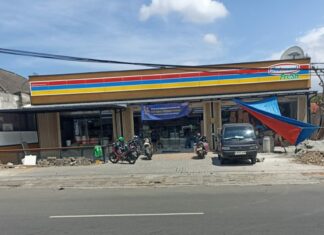 Bangunan Waralaba Jalan Beringin Raya, Luput Pengawas Penegak Perda. Diduga Pemiliknya Belum Miliki PBG