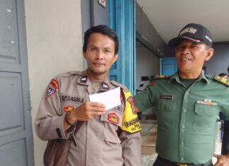 Bhabinkamtibmas Polsek Cibungbulang Bersama Tni Sambang Desa Dukuh Berikan Pesan Kamtibmas