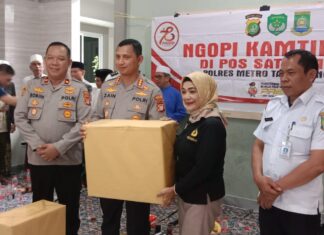 Ngopi Bareng Bersama Kapolres dan kapolsek serta jajaran nye Di Wilayah Kelurahan Gebang Raya