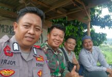 Sinergitas TNI Polri Polsek Leuwiliang Giat Cooling Sistem Sambang Warga Beri Himbauan Kamtibmas Ajak Kondusifitas Cegah Kriminalitas Di Bulan Suci Ramadhan