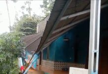 Bhabinkamtibams Desa Hambalang Wilayah Hukum Polsek Citeureup Cepat Tanggap Adanya Laporan Musibah Bencana Alam