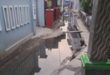 Warga Kampung Gang Masjid Desa Kayu Agung Mengeluhkan Banjir Saat Hujan