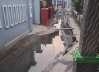 Warga Kampung Gang Masjid Desa Kayu Agung Mengeluhkan Banjir Saat Hujan