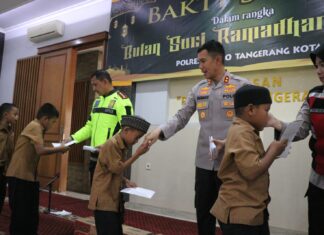 Peduli Yatim dan Piatu, Polres Metro Tangerang Kota Bakti Sosial di Yayasan Putra Asih Tangerang