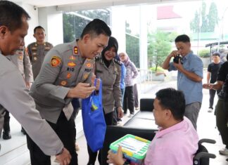 Kapolres Bogor Laksanakan Bansos Kapolri Serentak Se Jawa Barat Melalui Sarana Zoom Polda Jabar