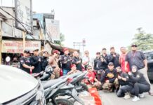 Ramadhan penuh kepedulian:Grib ranting kelurahan Serua Ciputat berbagi 1000 takjil.