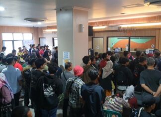 Warga Antusias Datang Ke UPTD Samsat Cikokol, Karena Bisa Membantu Ringankan Biaya Pajak