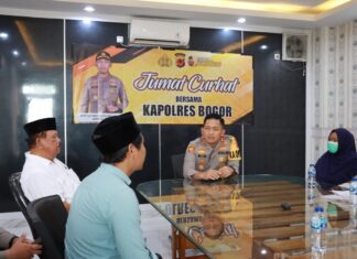 Kapolres Bogor AKBP Rio Wahyu Anggoro Gelar Kegiatan Jumat Curhat, Dengarkan Langsung Aspirasi Masyarakat