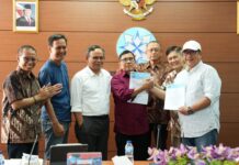 Disaksikan Dewan Pers, PWI Akhirnya Tandatangani Panitia Bersama Kongres Persatuan