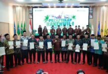 Kantah Tangsel Serahkan Sertifikat Tanah Wakaf untuk Masjid dan Mushola