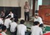 Jelang MPLS, Binmas Polres Tangsel Gelar Penyuluhan Bahaya Narkoba, Tawuran, dan Bullying di SMK Muhammadiyah 2