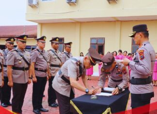 Delapan Perwira Polres Taput Jalani Sertijab, Kapolres: Terima Kasih dan Selamat Bertugas