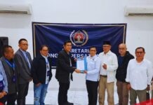 Hendry Ch Bangun Resmi Daftar Calon Ketua Umum PWI Pusat Didukung 17 PWI Daerah