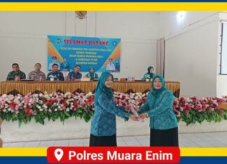 Kapolsek Rambang Pimpin Pengamanan Kunjungan Kerja Ketua TP PKK Muara Enim