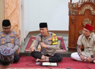 Lewat Jumat Curhat, Kapolres Jauhari Janji Tertibkan Motor Tanpa Pelat dan Edukasi Pelajar