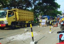 Miris! Adanya Pekerjaan Galian TKR Tanpa Pengawasan Akibatkan Kemacetan di Ruas Jalan Cadas Kukun