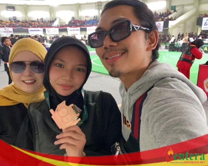 IMG_COM_202509171929378140