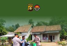 Polsek Rambang Gelar Kegiatan Jumat Berkah, Bagikan Nasi Kotak untuk Masyarakat