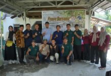 PT. Bukit Asam Dorong Transformasi PETI Lewat Panen Ikan Nila Bersama di Muara Enim