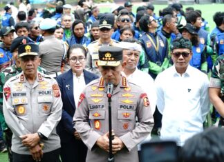Kapolri Pimpin Apel Ojol Kamtibmas di Bandung, 5.000 Driver Ojol Siap Bersinergi dengan Polri