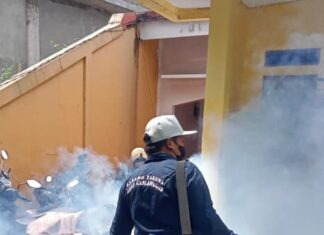 Karang Taruna dan Warga Cimanggis Bojonggede Gelar Fogging Cegah DBD Secara Swadaya