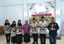 Pemkab Ciamis dan PGRI Gelar Bedah Buku Antologi Puisi “Sebait Cinta Guru” untuk Tingkatkan Literasi