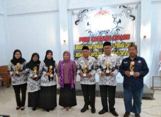 Pemkab Ciamis dan PGRI Gelar Bedah Buku Antologi Puisi “Sebait Cinta Guru” untuk Tingkatkan Literasi