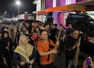 ASN Ciamis Gelar Aksi Bersih-Bersih Malam Hari di Pasar Manis, Terminal, dan Stadion