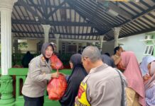 Kapolsek Kemang AKP Yulita Heriyanti Hadiri Santunan Janda dan Duafa, Wujud Kepedulian Terhadap Masyarakat